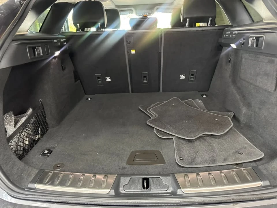 2019 Jaguar F-Pace - Image 13 of 20