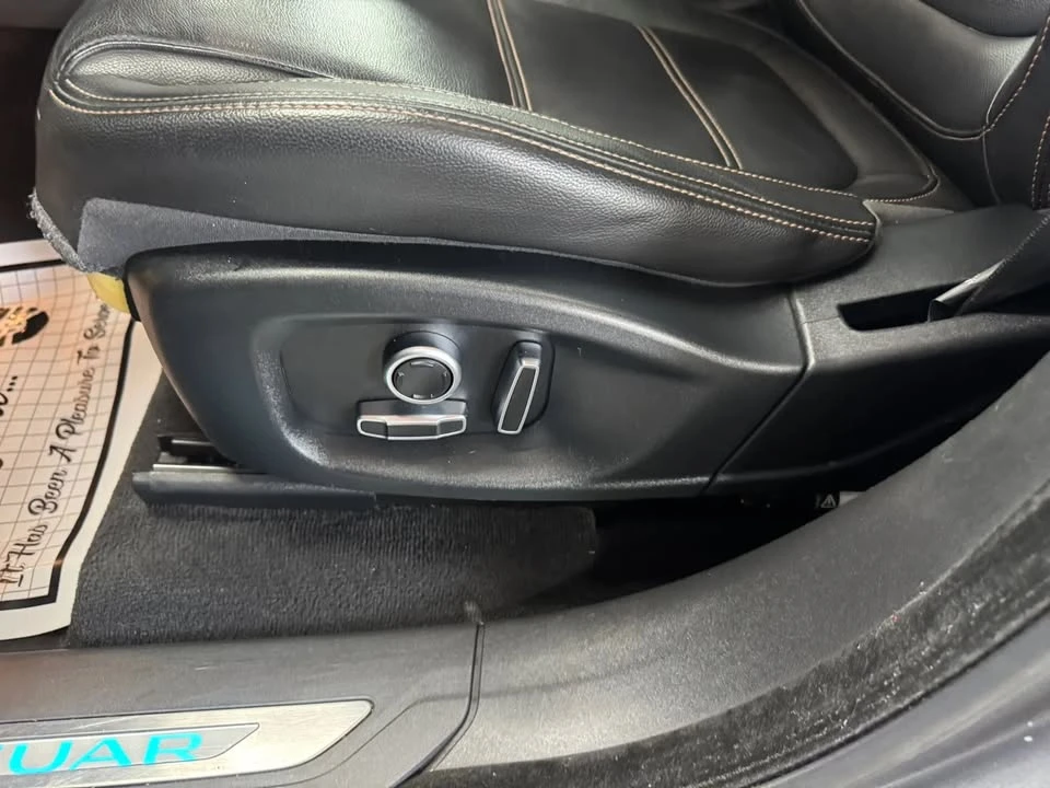 2019 Jaguar F-Pace - Image 10 of 20