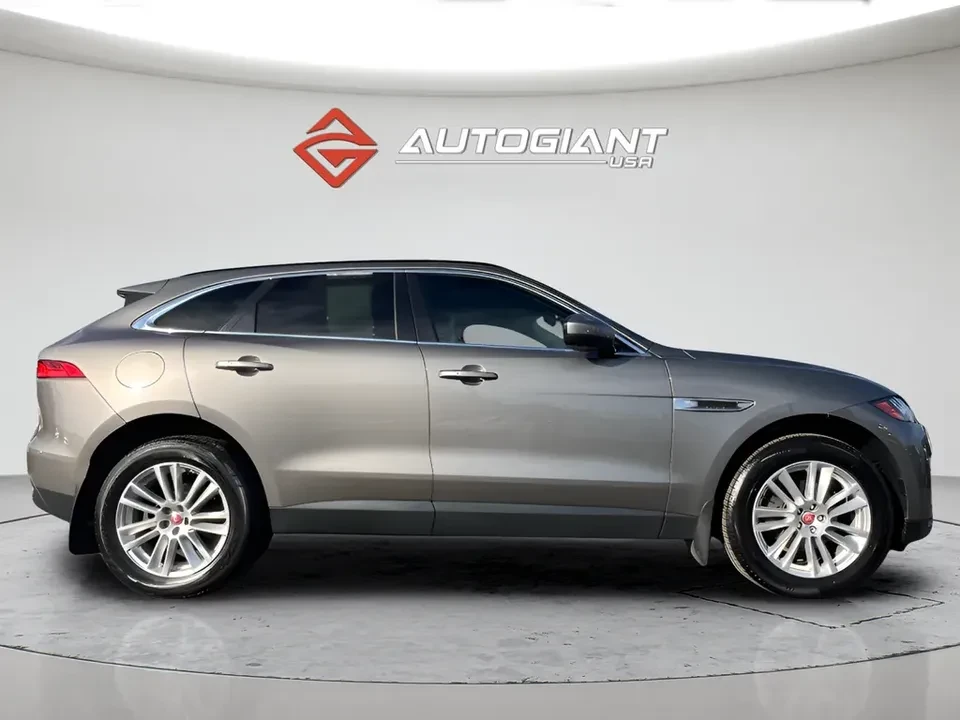 2019 Jaguar F-Pace - Image 8 of 20