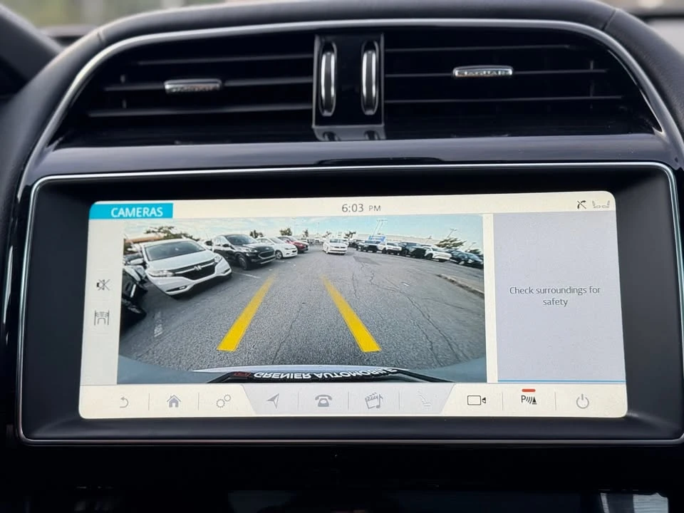 2019 Jaguar F-Pace - Image 10 of 11