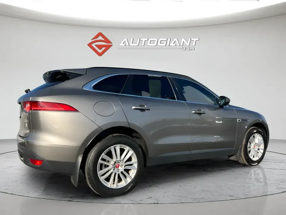 2019 Jaguar F-Pace - Image 7 of 20