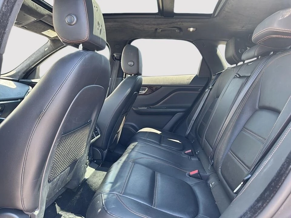 2019 Jaguar F-Pace - Image 17 of 20