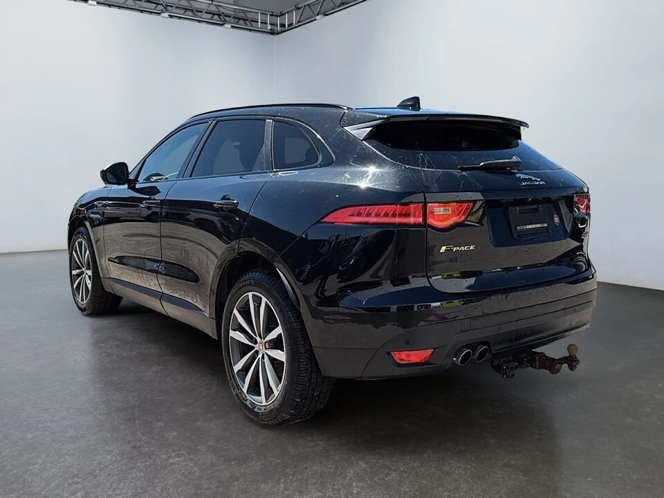 2019 Jaguar F-Pace - Image 5 of 20