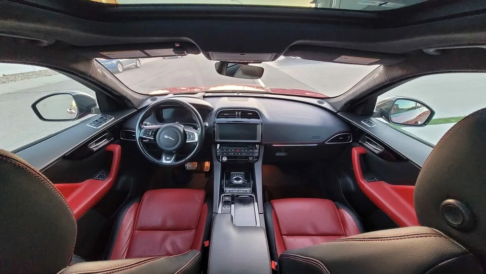 2019 Jaguar F-Pace - Image 12 of 14