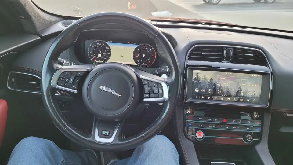 2019 Jaguar F-Pace - Image 14 of 14