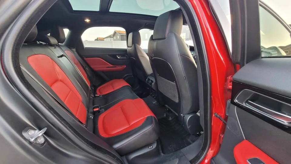 2019 Jaguar F-Pace - Image 10 of 14