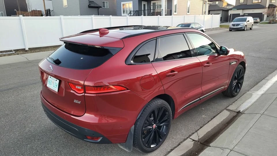 2019 Jaguar F-Pace - Image 2 of 14