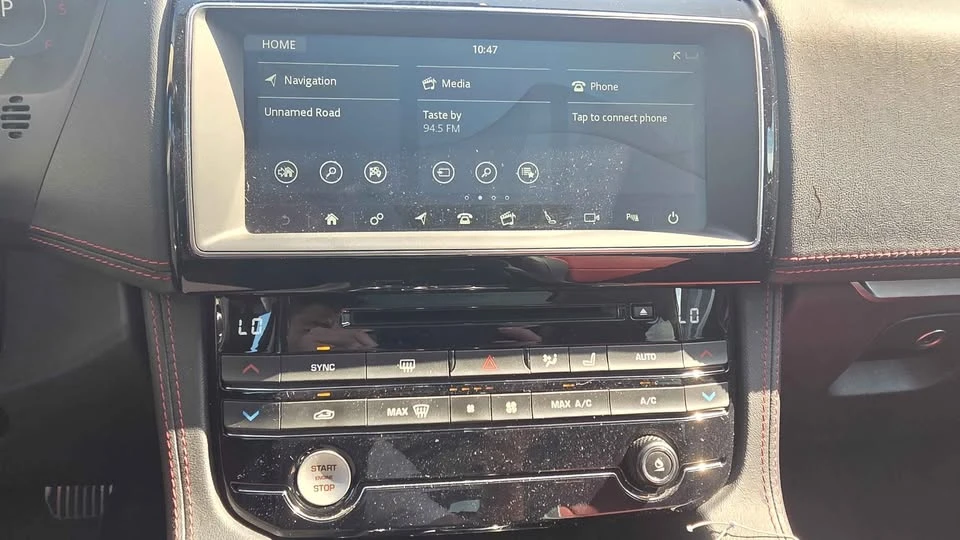 2019 Jaguar F-Pace - Image 7 of 13