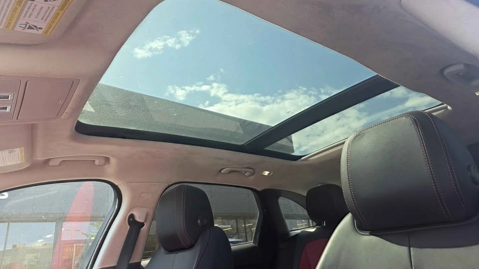 2019 Jaguar F-Pace - Image 12 of 13