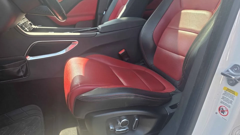 2019 Jaguar F-Pace - Image 11 of 13