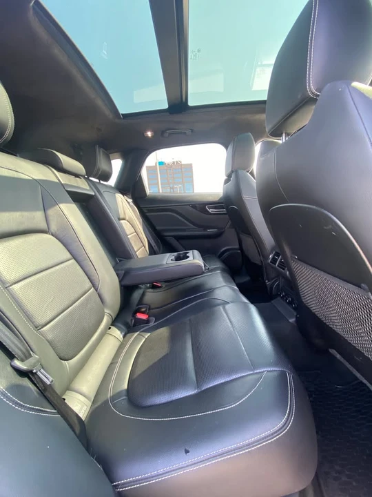 2019 Jaguar F-Pace - Image 13 of 20