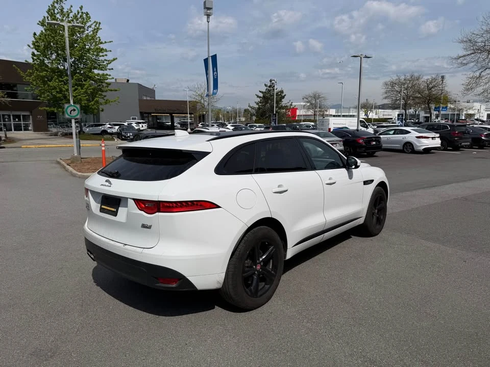 2019 Jaguar F-Pace - Image 5 of 19