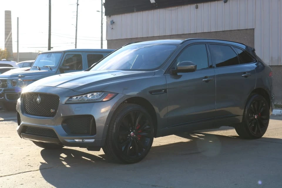 2019 Jaguar F-Pace - Image 8 of 20