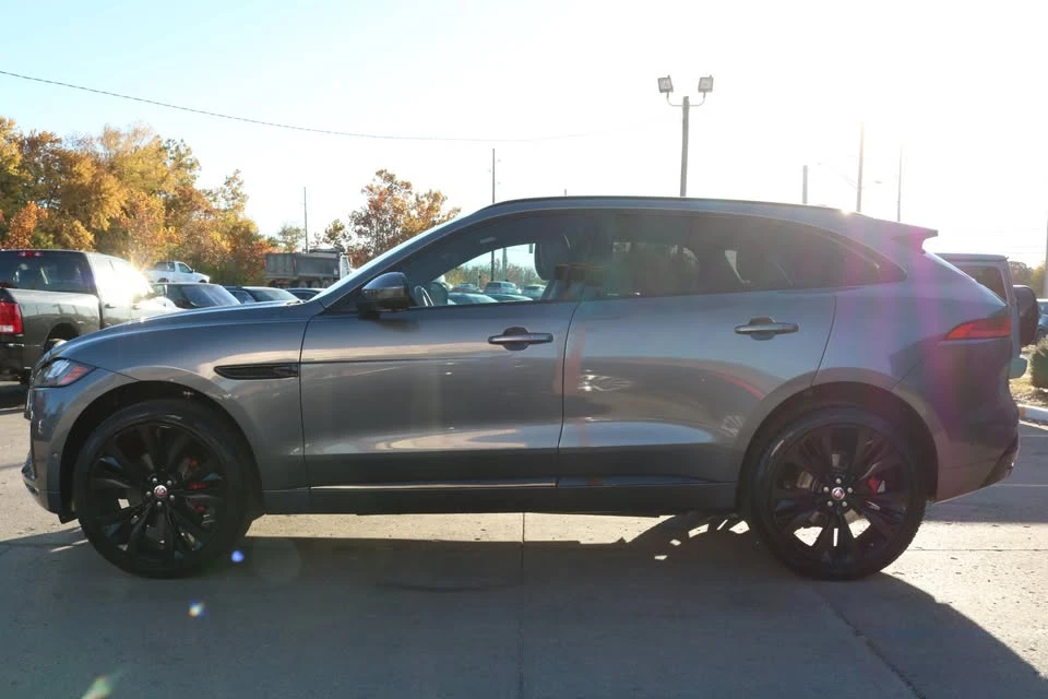 2019 Jaguar F-Pace - Image 7 of 20