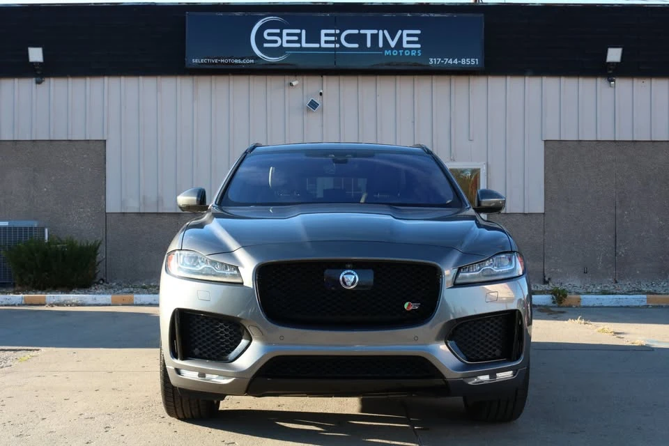 2019 Jaguar F-Pace - Image 2 of 17
