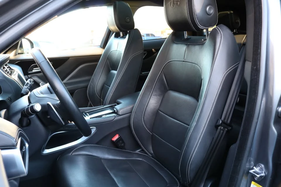 2019 Jaguar F-Pace - Image 6 of 17