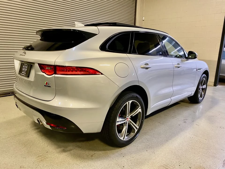 2019 Jaguar F-Pace - Image 3 of 15