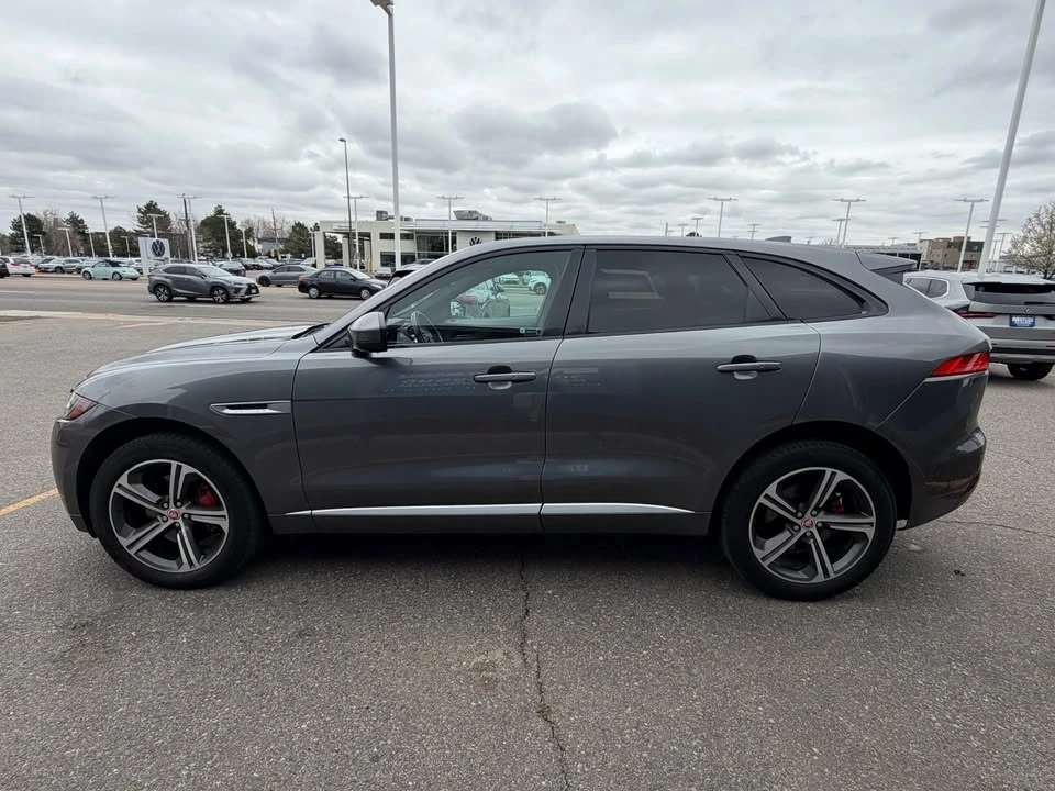 2019 Jaguar F-Pace - Image 4 of 19