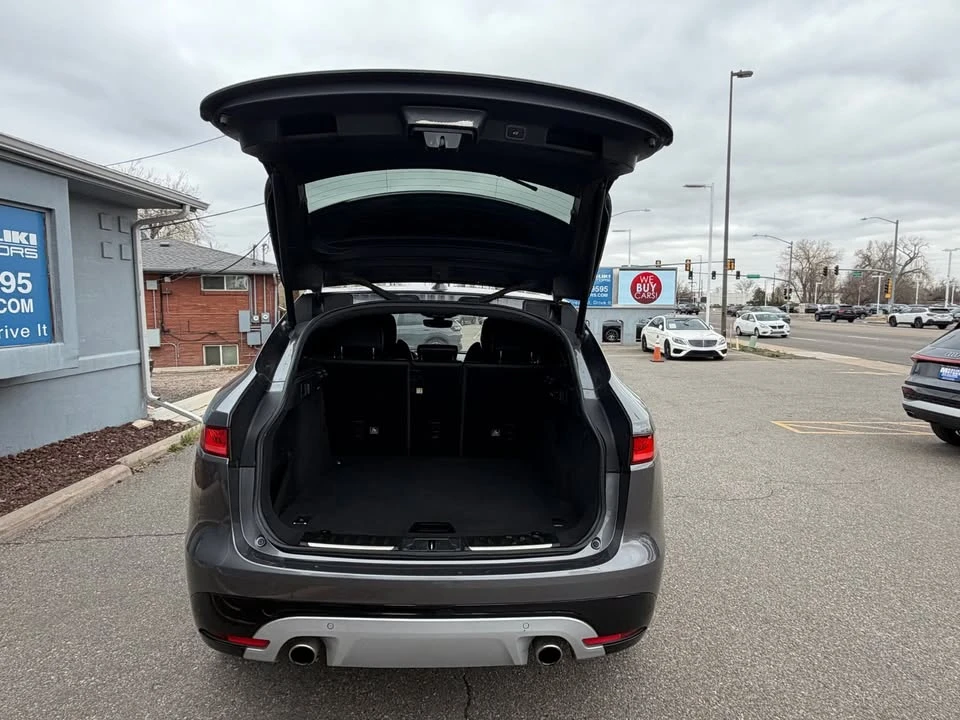 2019 Jaguar F-Pace - Image 7 of 19