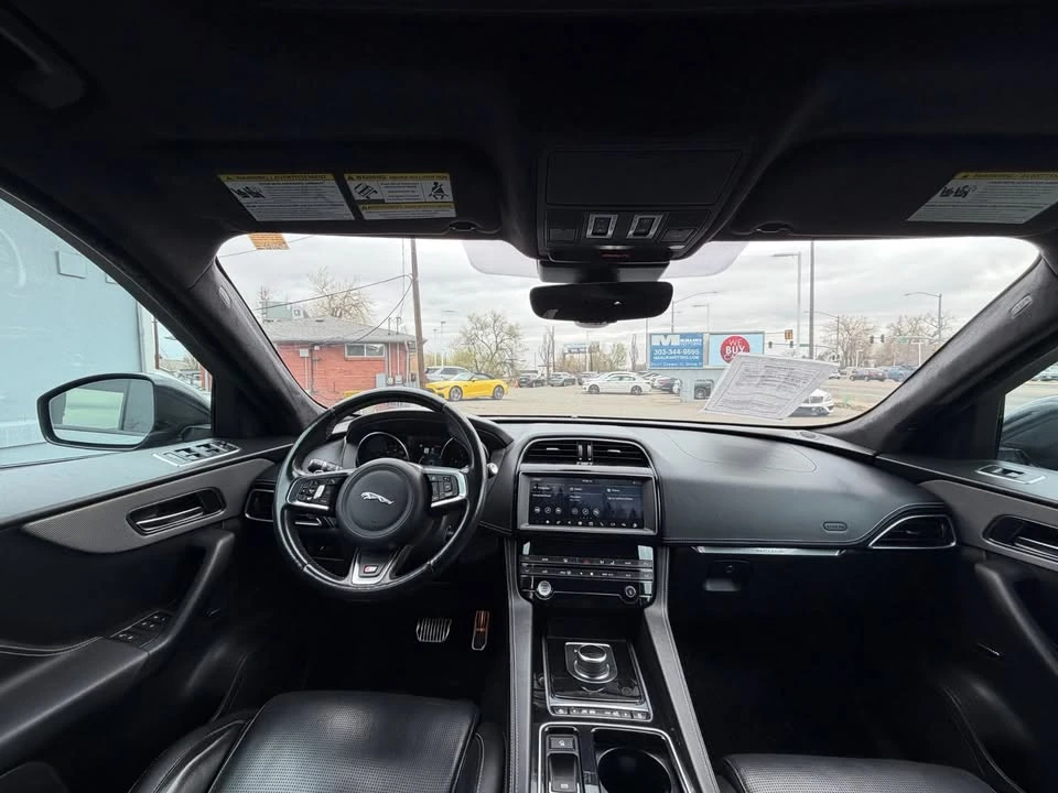 2019 Jaguar F-Pace - Image 11 of 19