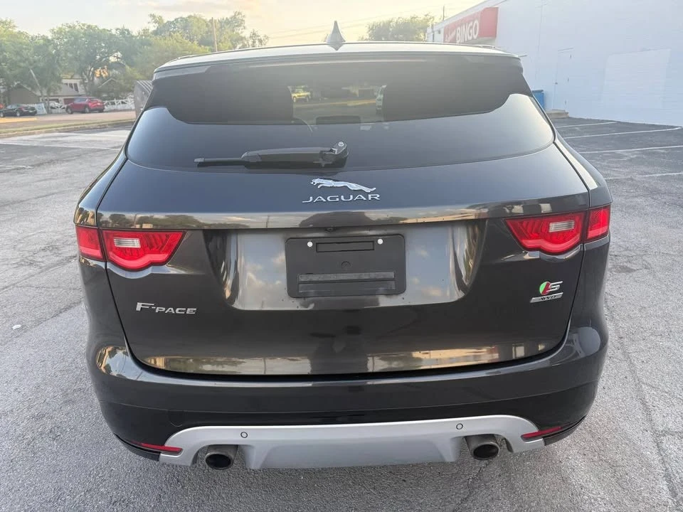 2019 Jaguar F-Pace - Image 7 of 20