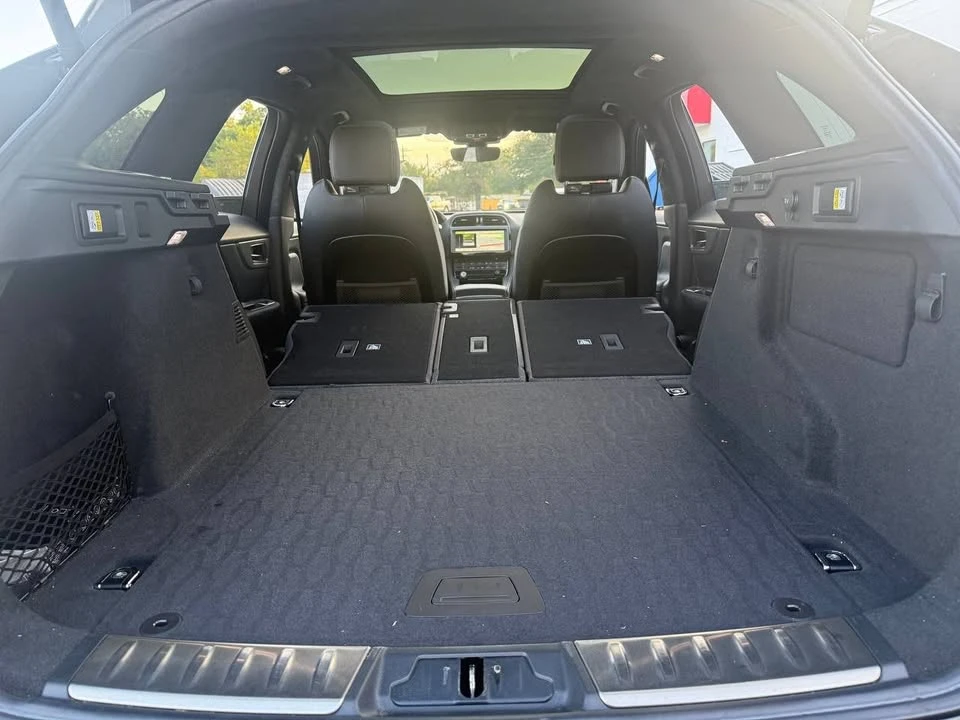2019 Jaguar F-Pace - Image 17 of 20