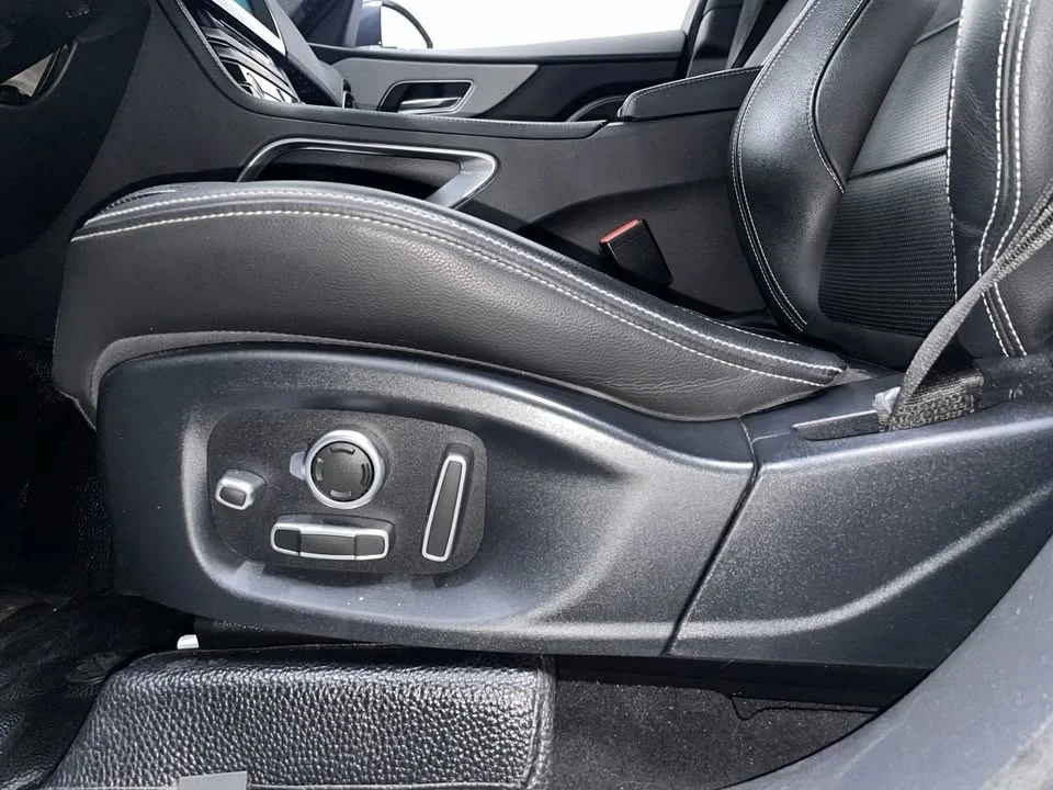 2019 Jaguar F-Pace - Image 11 of 20