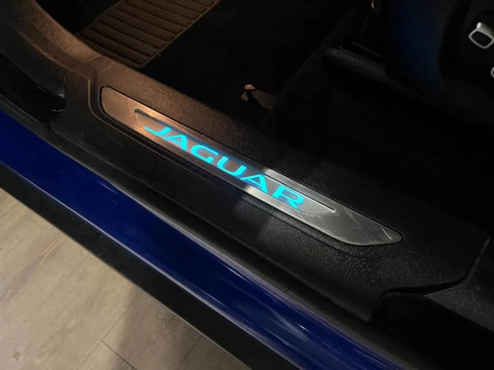 2019 Jaguar F-Pace - Image 10 of 14