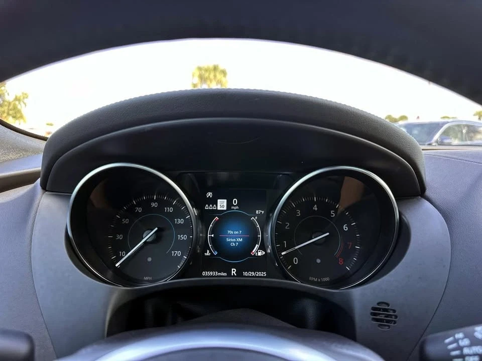 2019 Jaguar F-Pace - Image 15 of 15