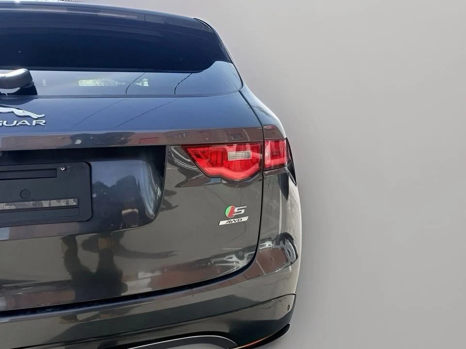 2019 Jaguar F-Pace - Image 5 of 20