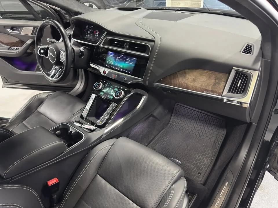 2019 Jaguar I-Pace - Image 13 of 19