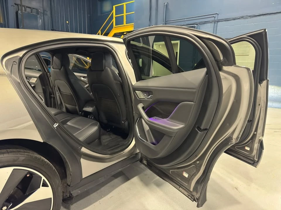 2019 Jaguar I-Pace - Image 16 of 20