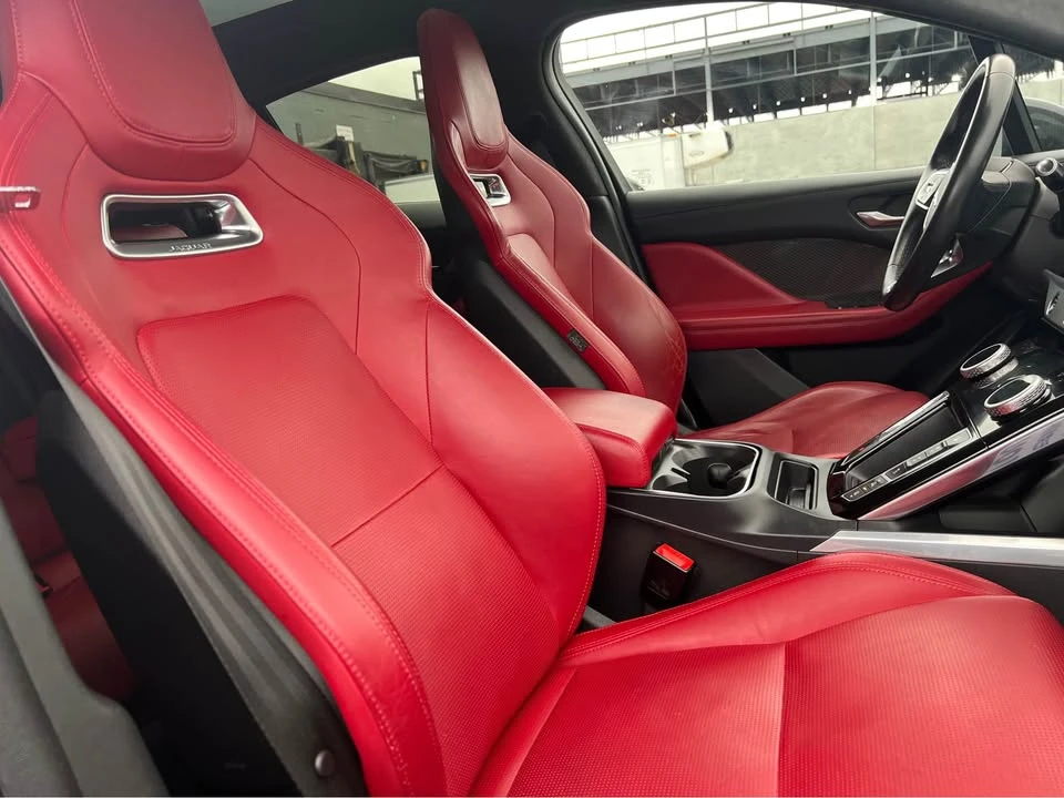 2019 Jaguar I-Pace - Image 16 of 20