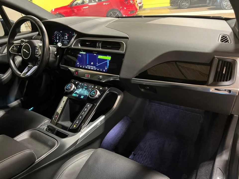 2019 Jaguar I-Pace - Image 8 of 19