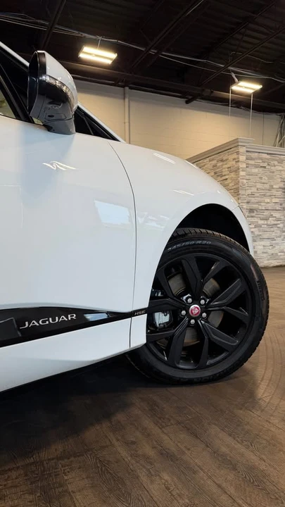 2019 Jaguar I-Pace - Image 3 of 16