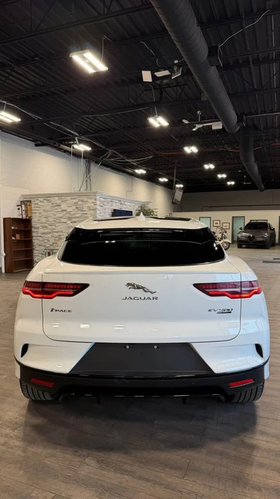 2019 Jaguar I-Pace - Image 5 of 16