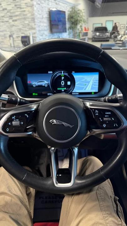 2019 Jaguar I-Pace - Image 12 of 16