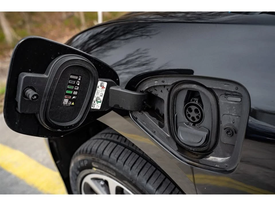 2019 Jaguar I-Pace - Image 10 of 18