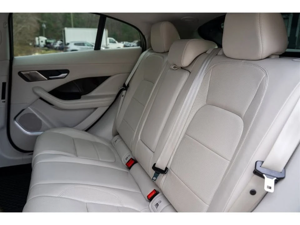 2019 Jaguar I-Pace - Image 15 of 18