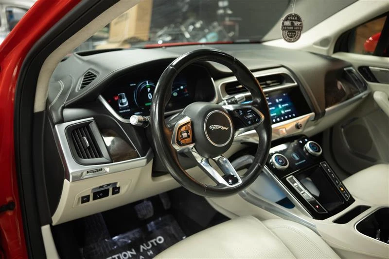 2019 Jaguar I-Pace - Image 10 of 20
