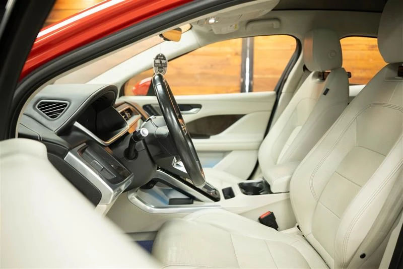 2019 Jaguar I-Pace - Image 9 of 20
