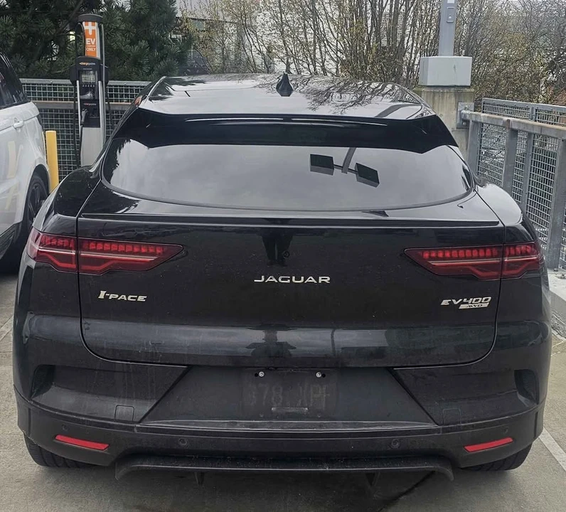 2019 Jaguar I-Pace - Image 4 of 19