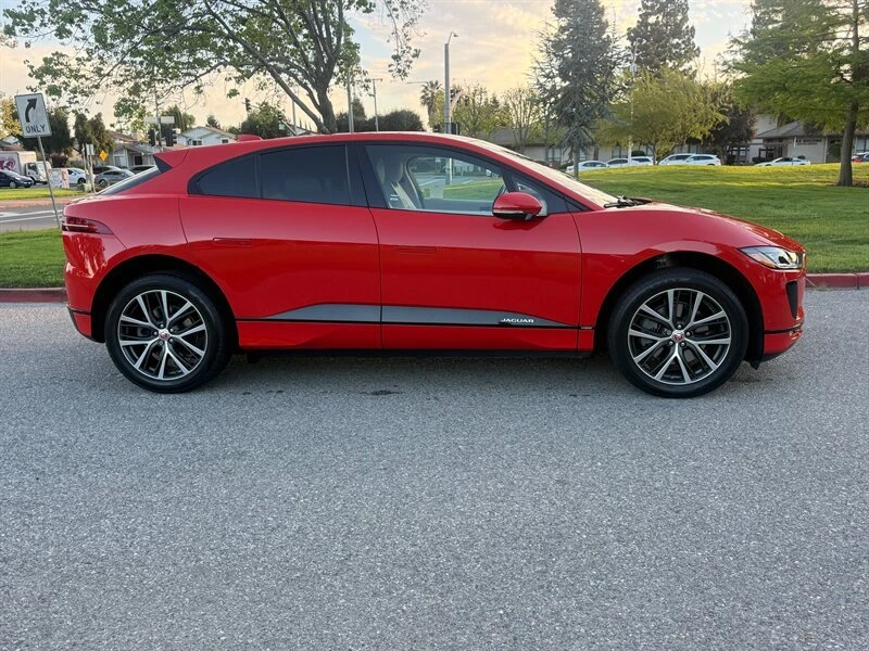 2019 Jaguar I-Pace - Image 4 of 16