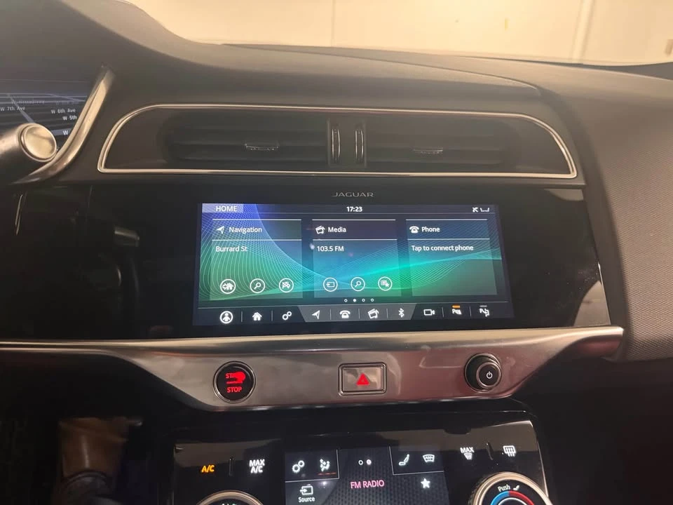 2019 Jaguar I-Pace - Image 14 of 19