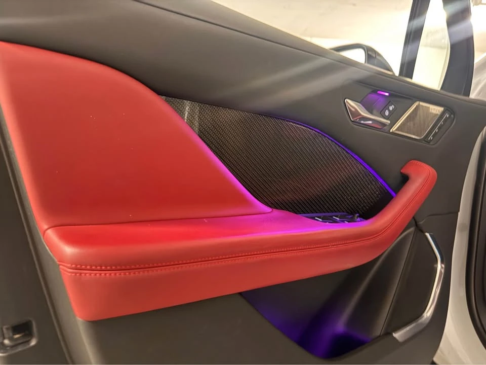 2019 Jaguar I-Pace - Image 18 of 19
