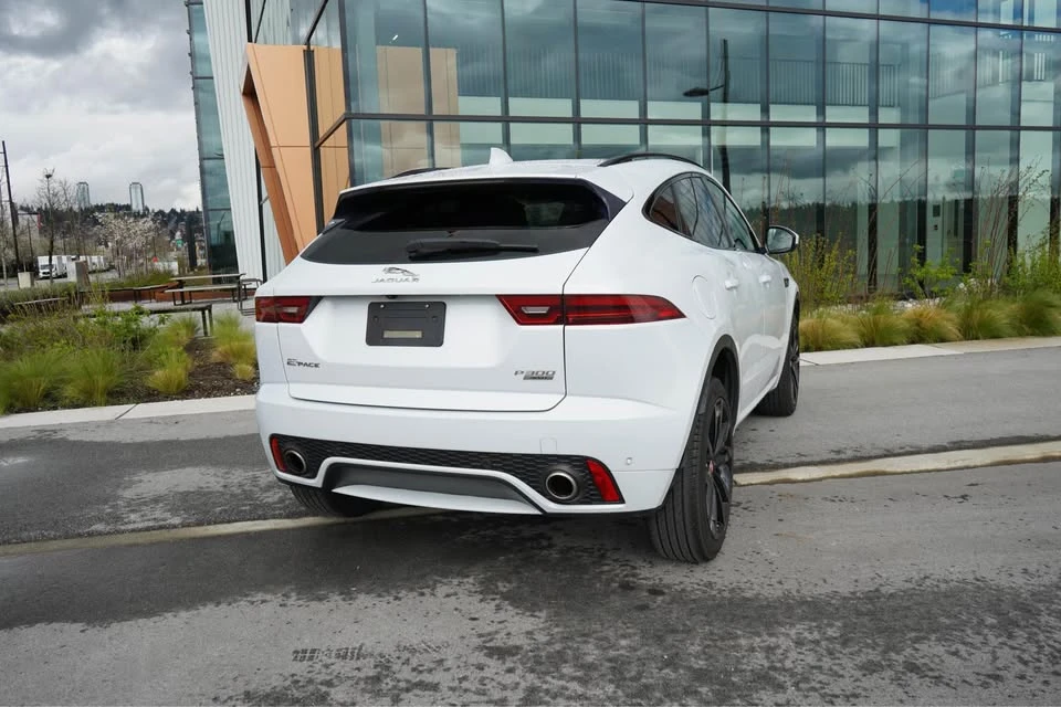 2019 Jaguar E-Pace - Image 5 of 19
