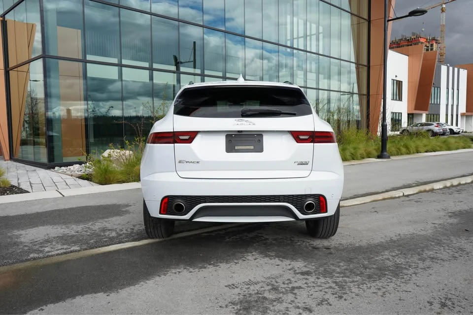 2019 Jaguar E-Pace - Image 4 of 19