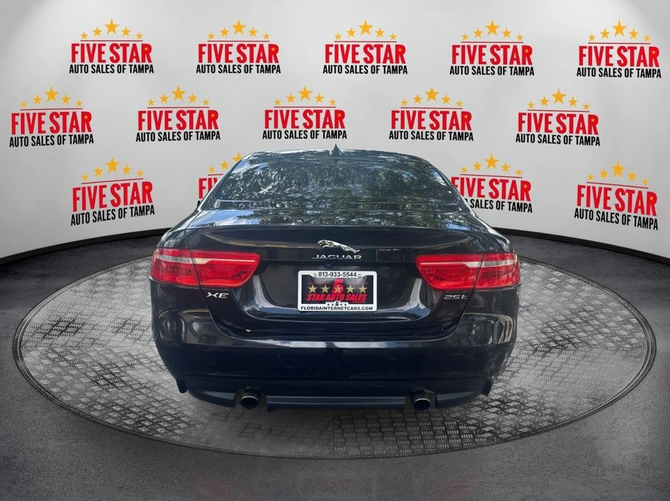 2019 Jaguar XE - Image 5 of 19