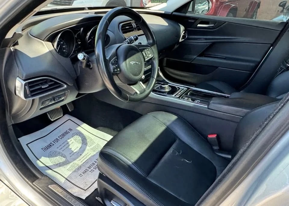 2019 Jaguar XE - Image 3 of 6