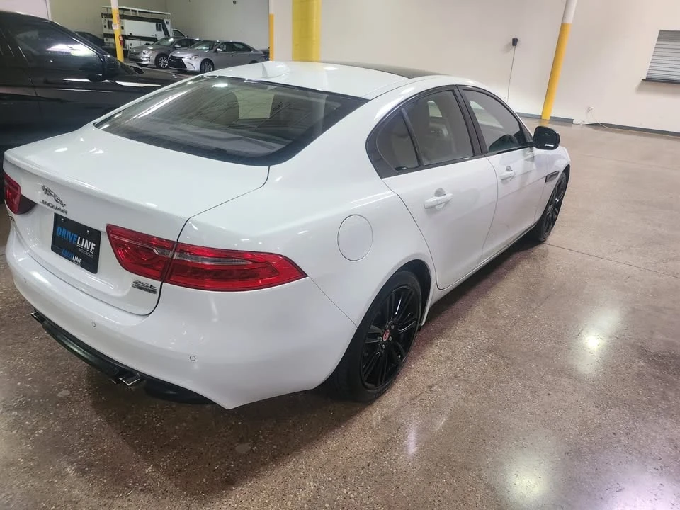 2019 Jaguar XE - Image 3 of 10
